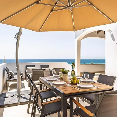 Villa Vista Mar - *